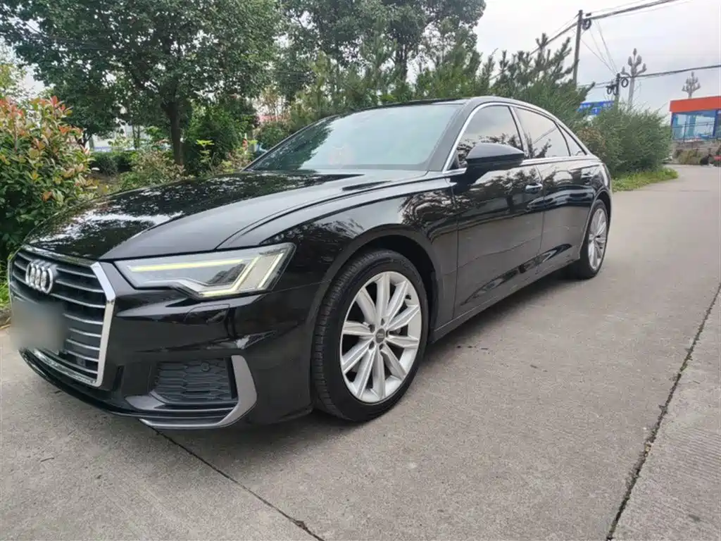 Audi A6L 2021 45 TFSI Exclusive Sport фото 2