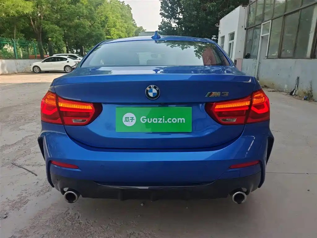 BMW 1 Series 2019 120i Leading M Sport Package фото 6