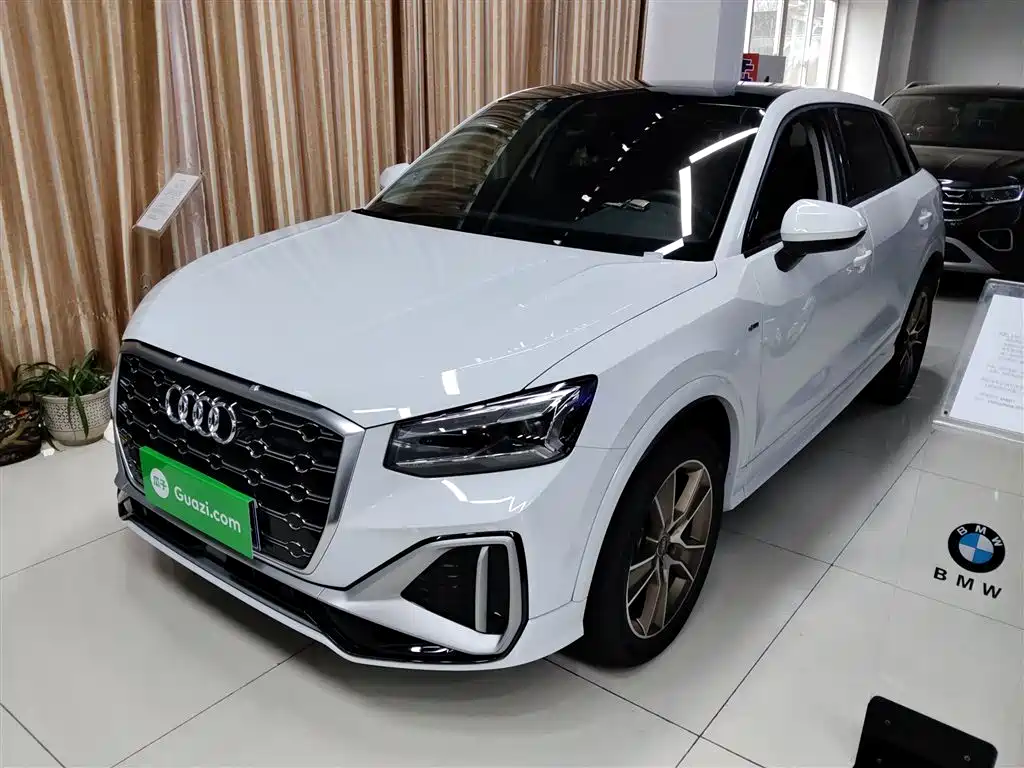 Audi Q2L 2022 35 TFSI Fashion Dynamic