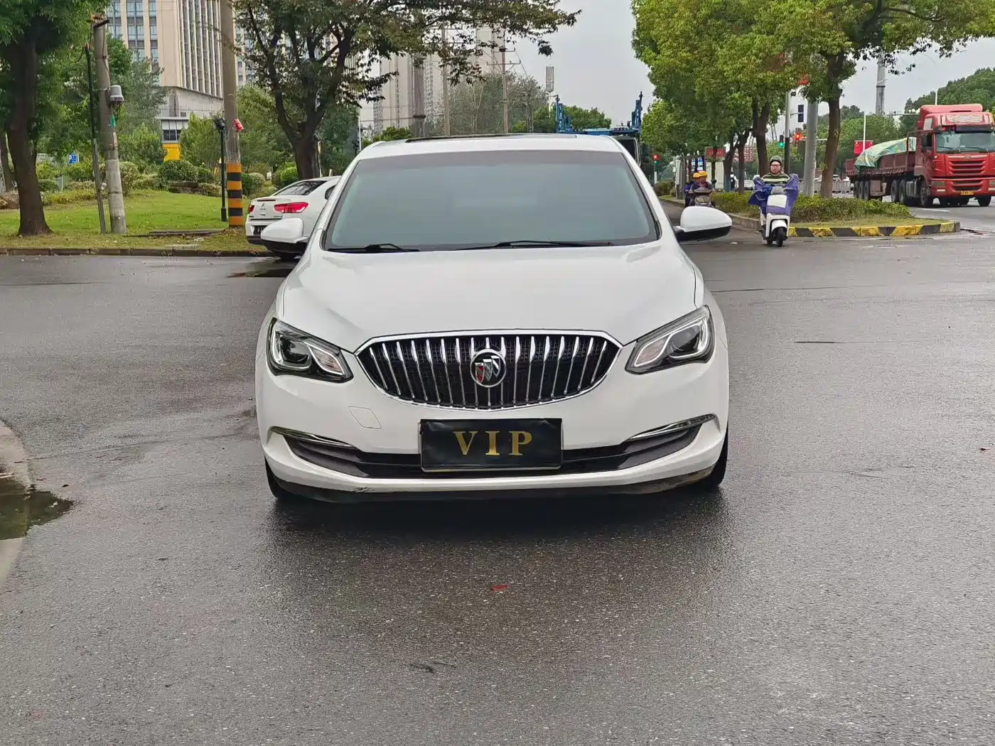 Фото 2 - Buick Excelle