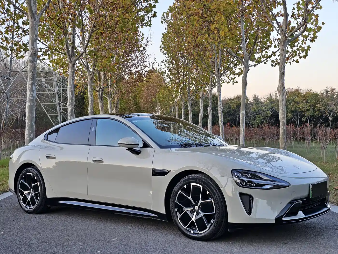 XIAOMI CAR XIAOMI SU7