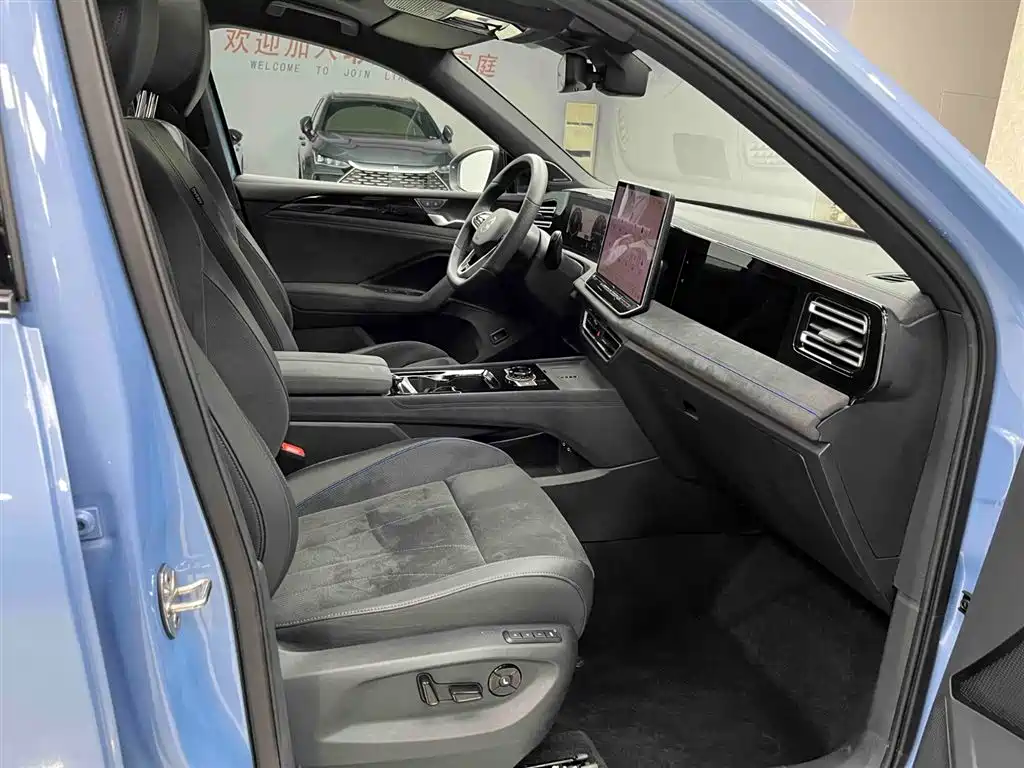 Volkswagen Tiguan L 2024 PRO 380TSI 4WD R-Line Premium Edition фото 14