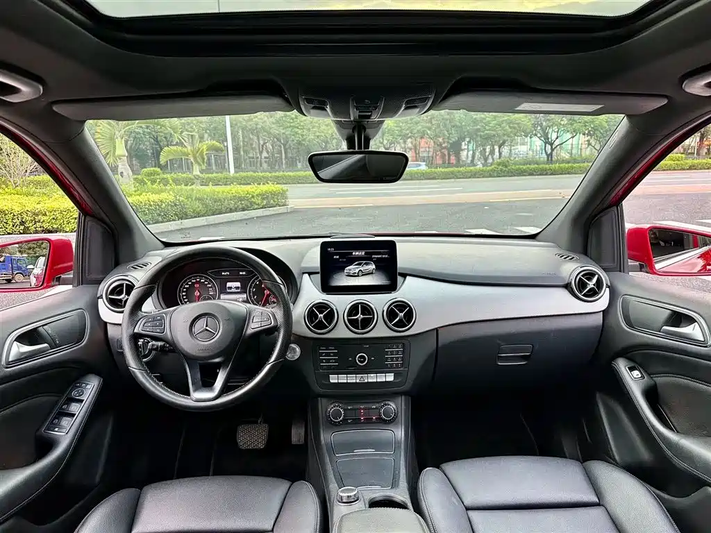 Mercedes-Benz B-Class 2019 B 200 Fashion фото 8