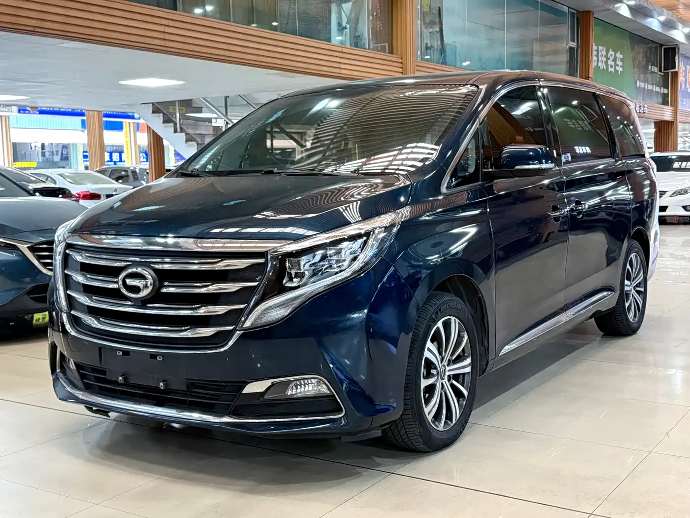 GAC Trumpchi Trumpchi M8 2018 320T Premium Edition
