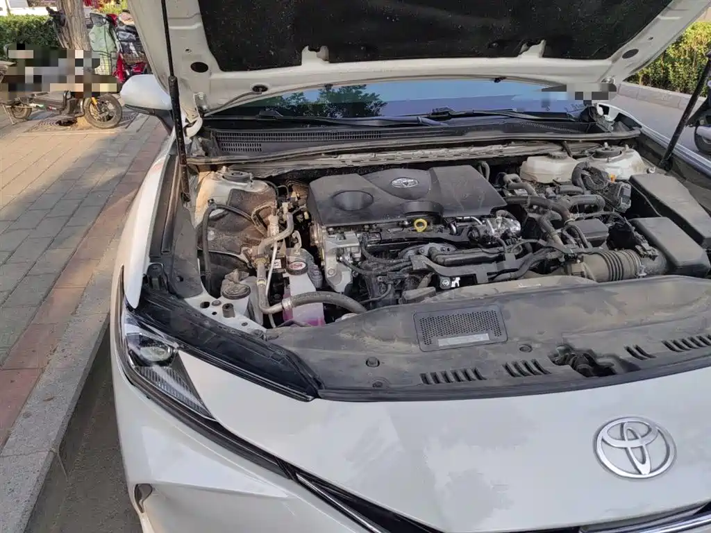 Toyota Camry 2024 Hybrid 2.0HE Elite Edition фото 21