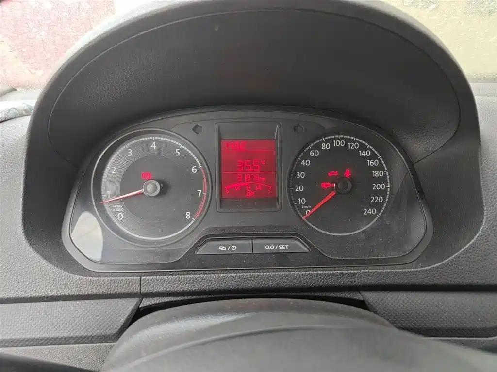 Volkswagen Jetta 2019 Dream Edition 1.4L Manual Fashion фото 5
