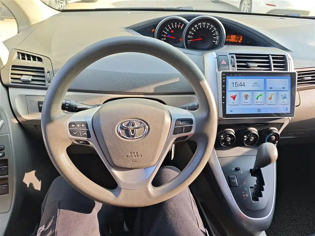 Toyota E'Z 2015 180E CVT Crossover Edition фото 18