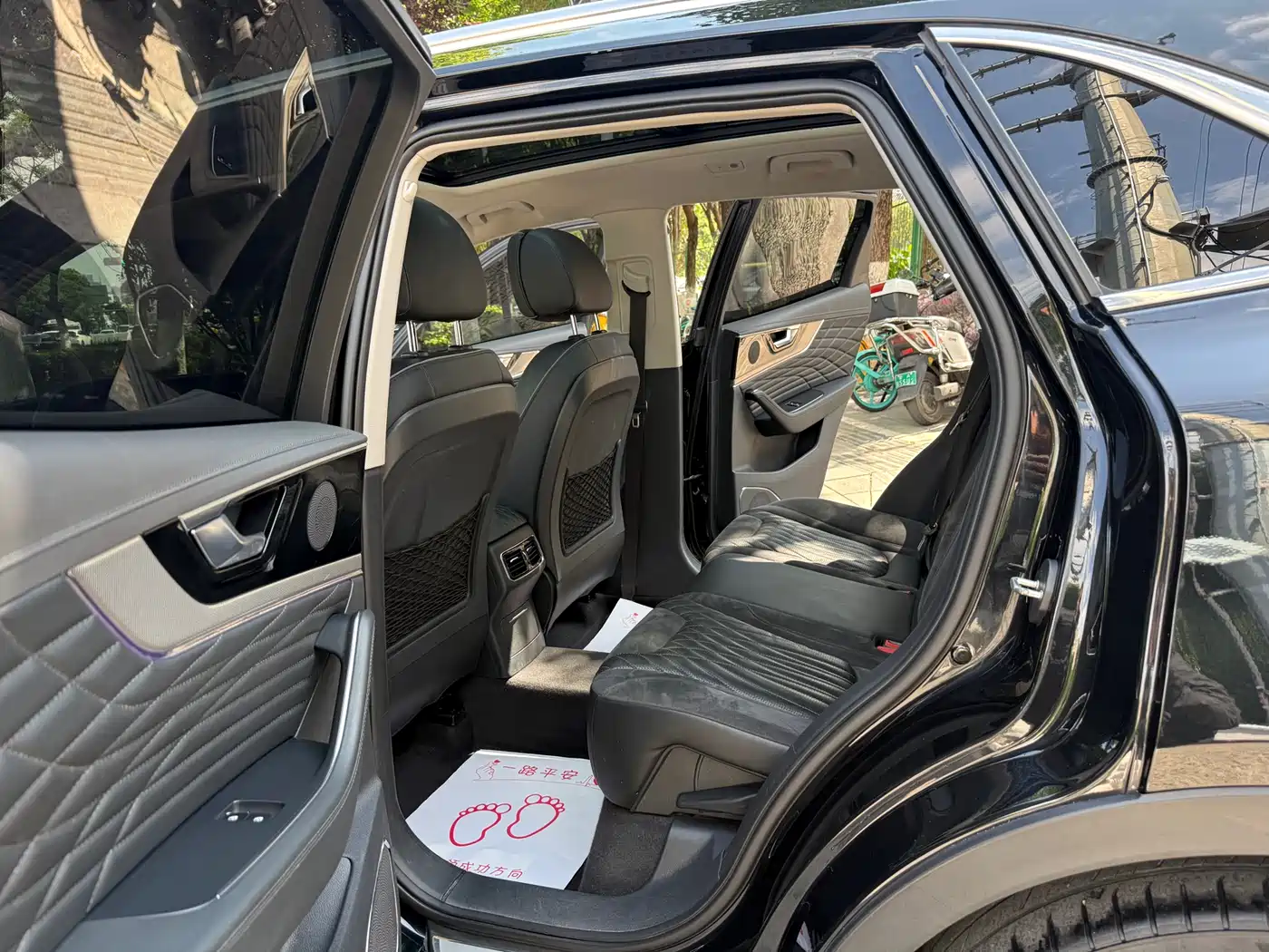 Hongqi HS5 2022 2.0T Smart Connect Flagship AWD Edition фото 5