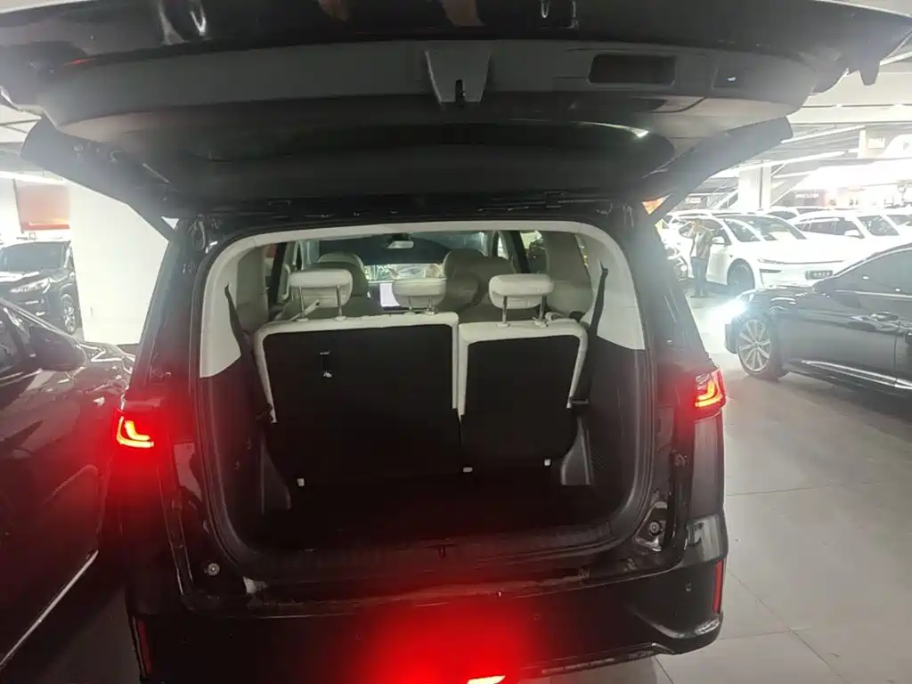 Voyah Dreamer 2026 2025 PHEV AWD Excellent Kunpeng Edition