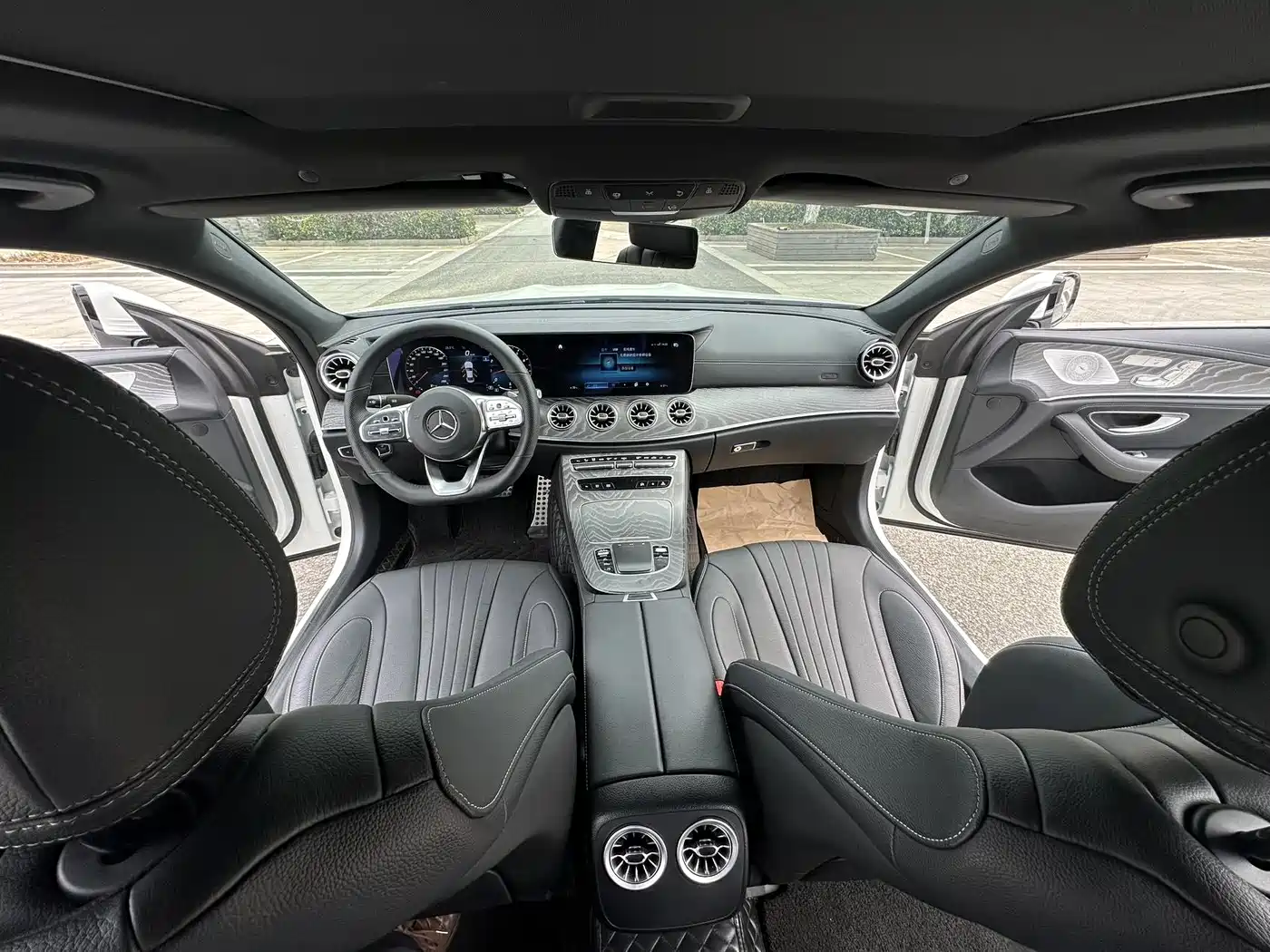 Mercedes-Benz CLS 2022 CLS 300 Luxury фото 11