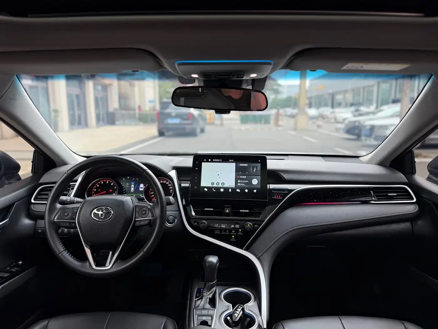 Toyota Camry 2023 2.0S Knight Edition фото 18