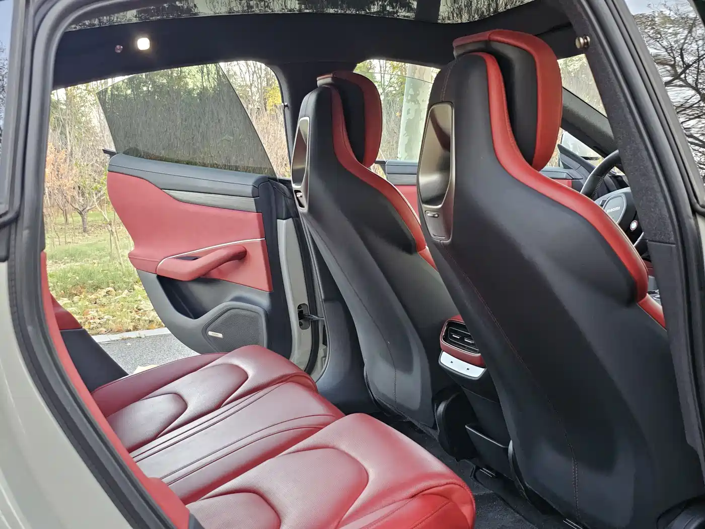 XIAOMI CAR XIAOMI SU7