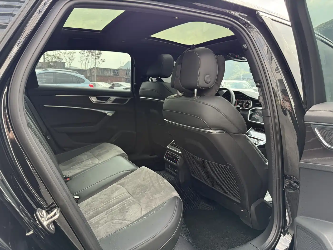Audi A6L 2023 45 TFSI quattro Premium Dynamic фото 7