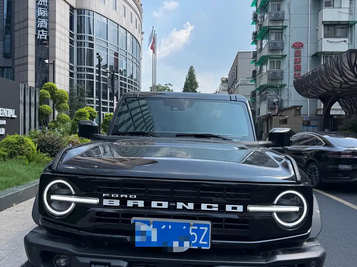 Ford Bronco 2025 2026 2.3T Black Diamond