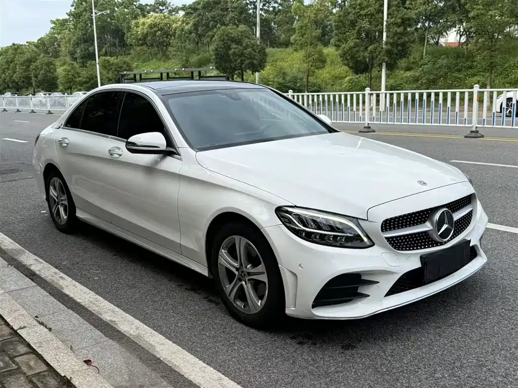 Mercedes-Benz C-Class 2020 Facelift C 260 L Sport фото 4