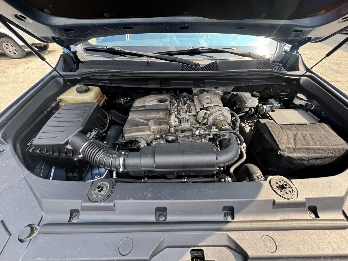 SAIC Maxus D90 2017 2.0T Automatic 4WD Sirius фото 11