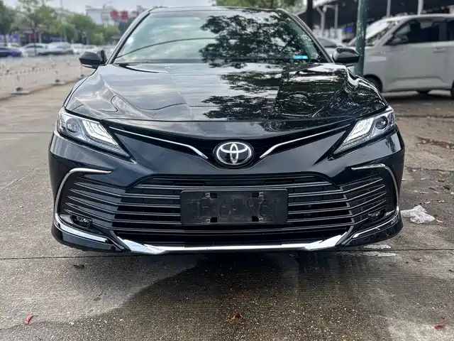 Toyota Camry 2.0G, Люкс