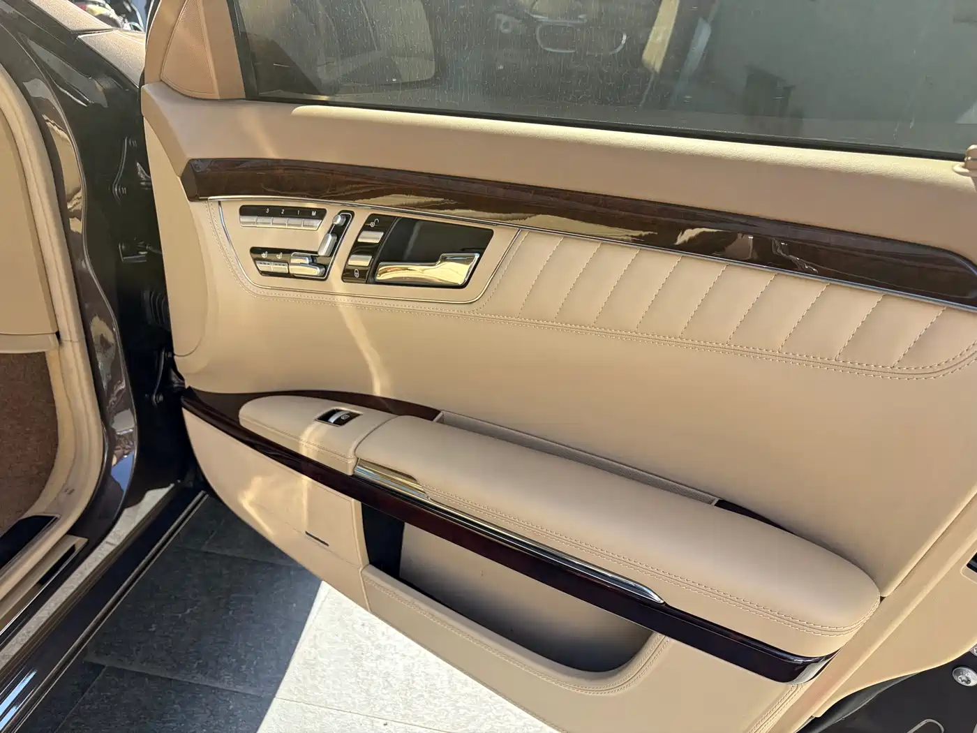 Mercedes-Benz S-Class 2010 2010 S 600 L