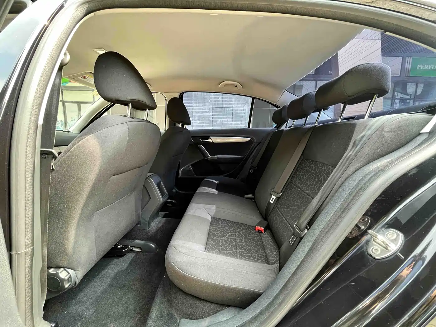 Volkswagen Lavida 2013 Facelift Classic 1.6L Automatic Trend фото 7