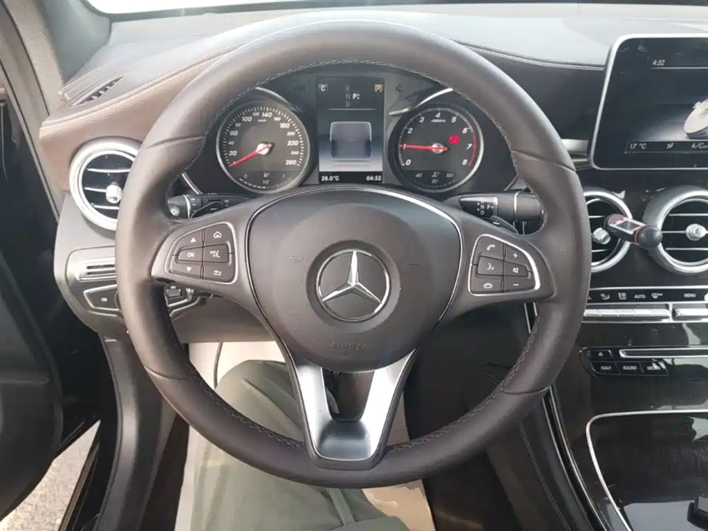 Mercedes-Benz GLC 2017 GLC 260 4MATIC Dynamic фото 11