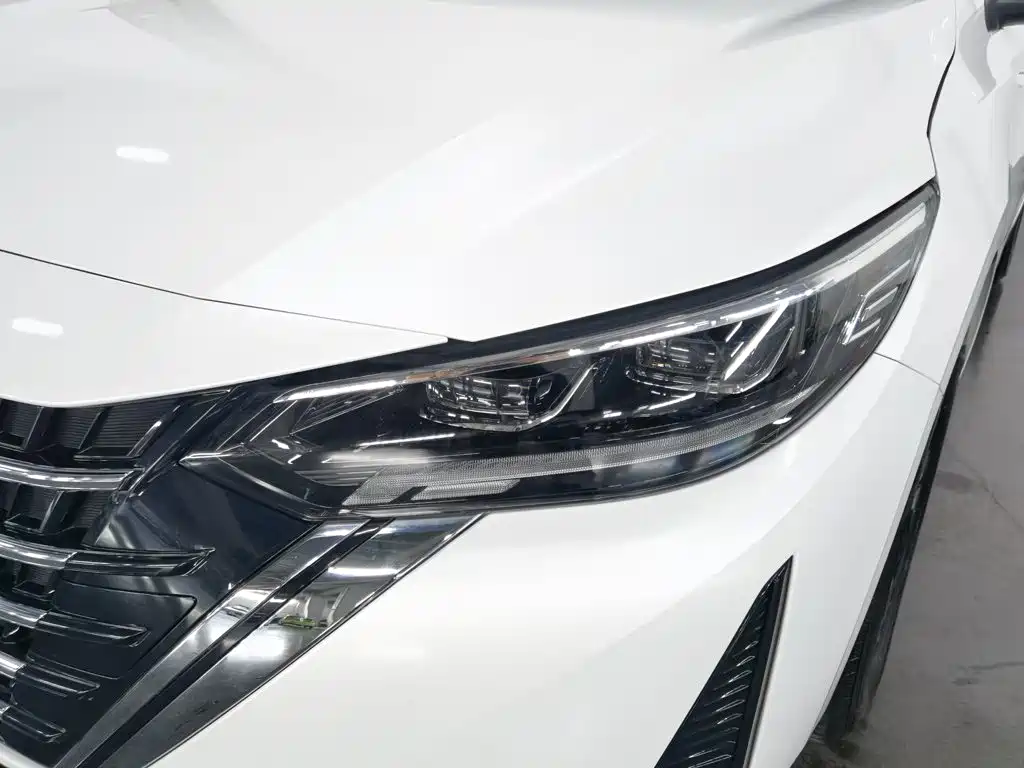 Nissan SYLPHY, миниатюра 7