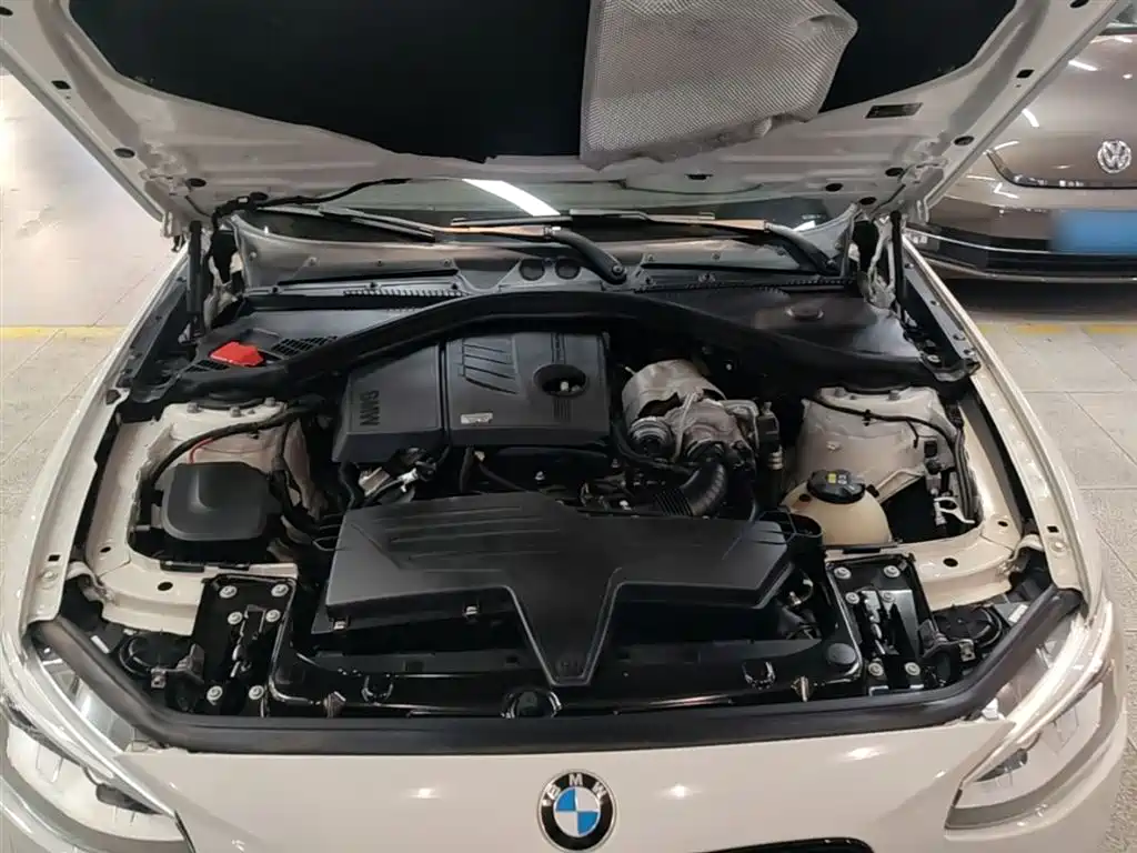 BMW 1 Series (Import) 2013 Facelift 116i Urban Model фото 20