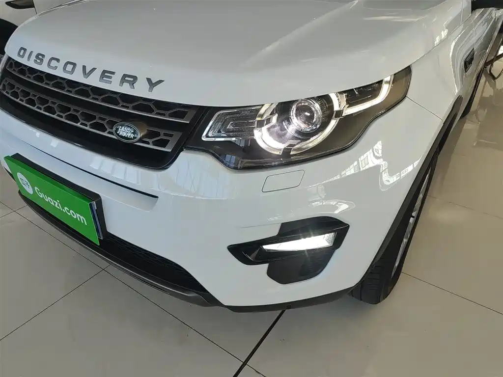 Land Rover Discovery Sport 2019 240PS SE Edition China VI фото 19