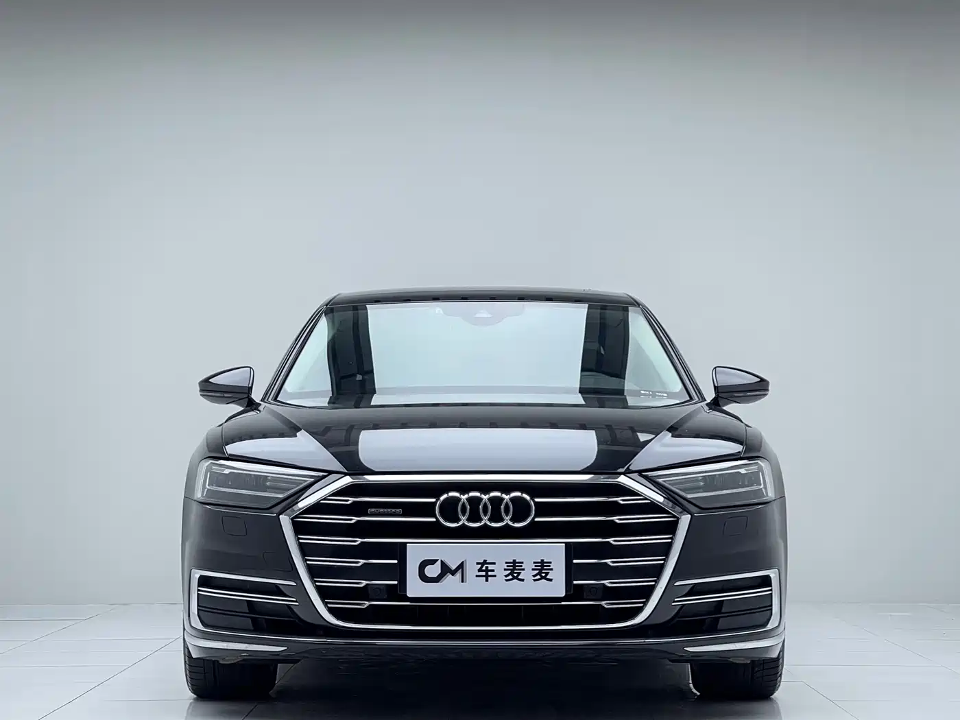 Фото 2 - Audi A8