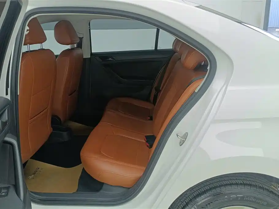 Volkswagen Jetta 2017 1.4L Manual Fashion фото 11