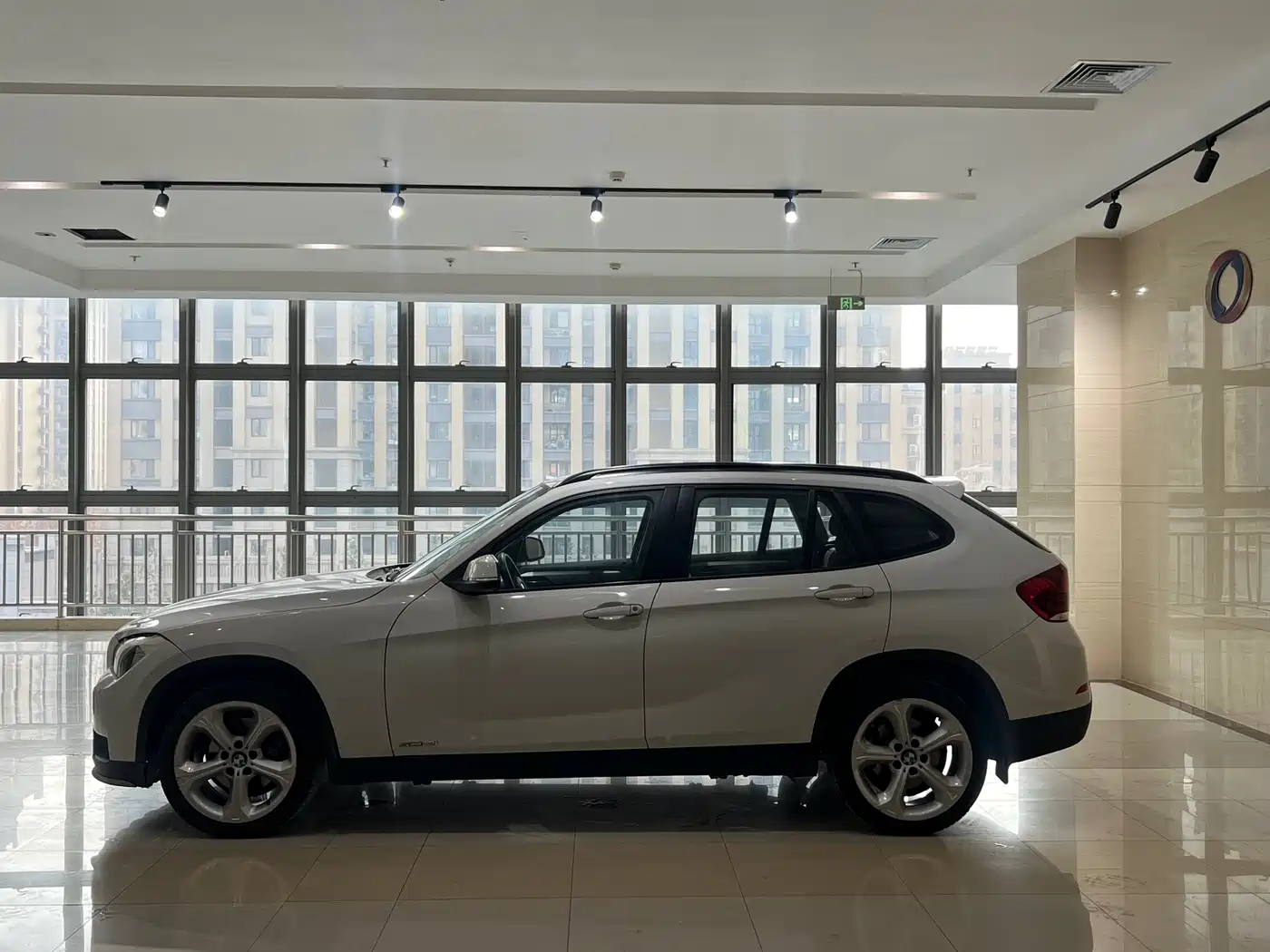 BMW X1 2014 sDrive18i Fashion Edition фото 3