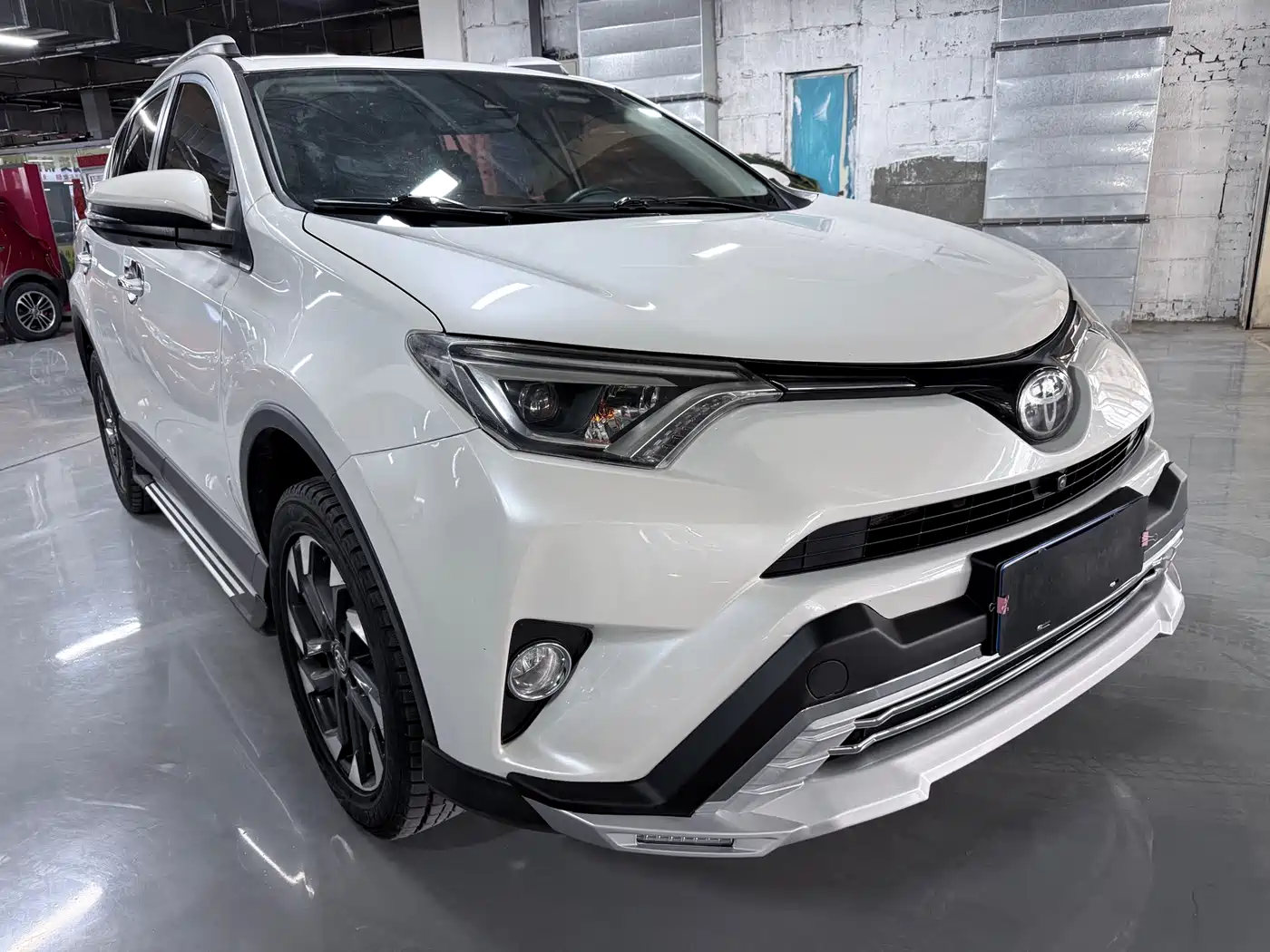 Toyota RAV4 Rongfang 2018 2.5L Automatic 4WD Elite i Edition фото 3