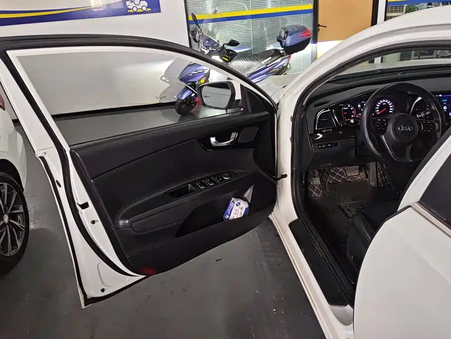 Kia K4 2017 2017 1.8L Automatic DLX Special