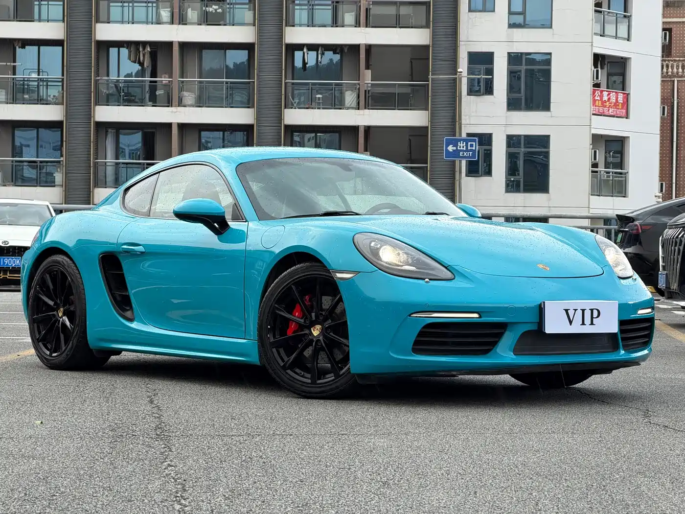 Photo 3 - Porsche 718
