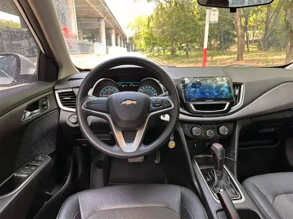 Chevrolet Cavalier 2019 320 Automatic Joy Edition фото 8