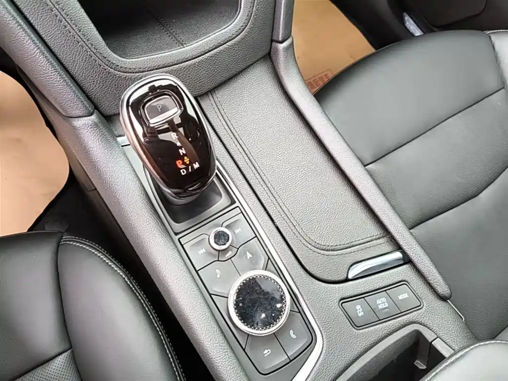 Cadillac XT5 2020 Facelift 28T Luxury Model фото 14
