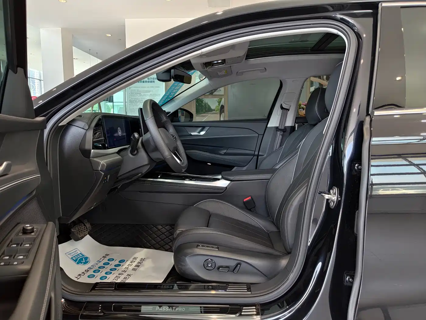 Volkswagen Passat 2025 Pro 380TSI Dragon Prestige Edition фото 8