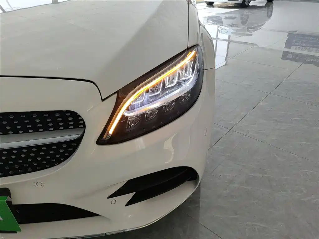 Mercedes-Benz C-Class 2019 C 180 L Fashion Sport Edition фото 24