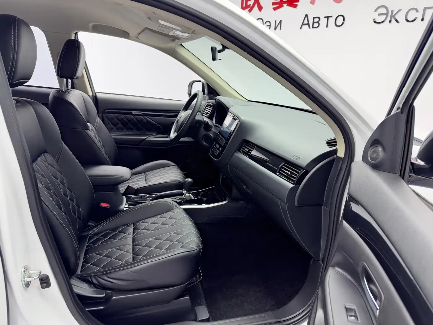 Mitsubishi Outlander 2022 2021 2.0L 2WD Smooth Ride Version 5-Seater