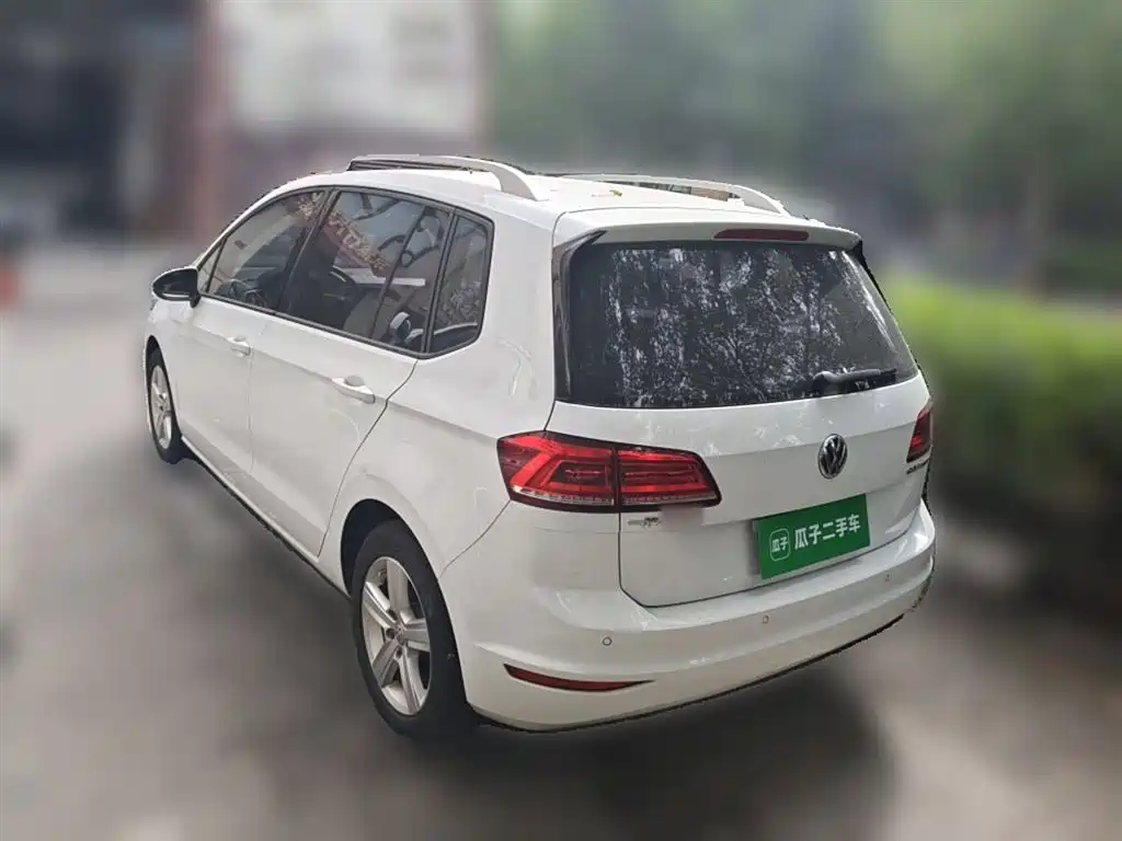 Volkswagen Golf Sportsvan 2016 1.6L Automatic Comfort фото 27