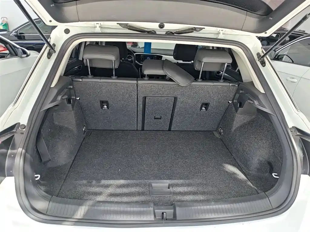 Volkswagen T-ROC 2020 280TSI DSG FWD Elite фото 19