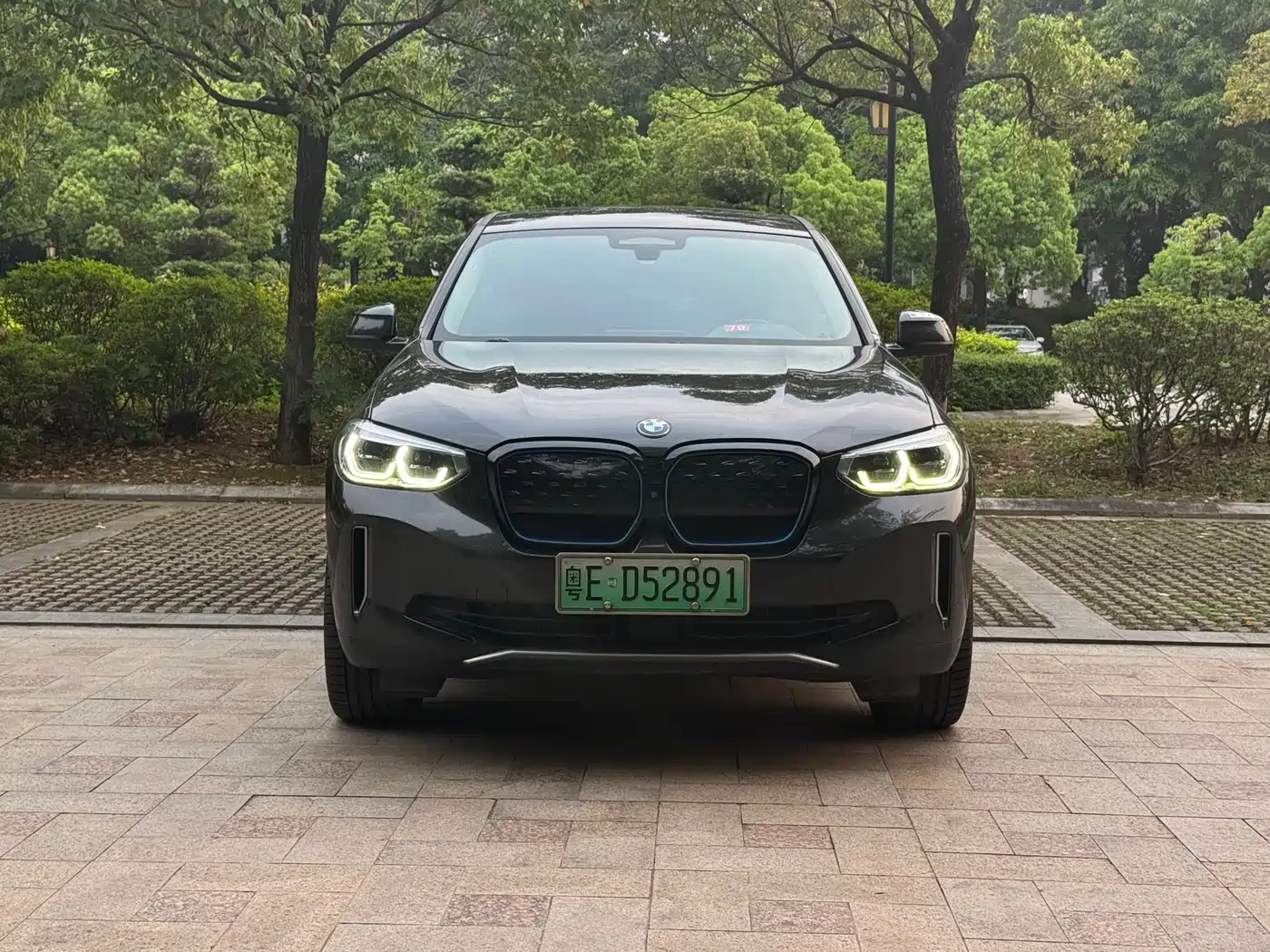 BMW IX3