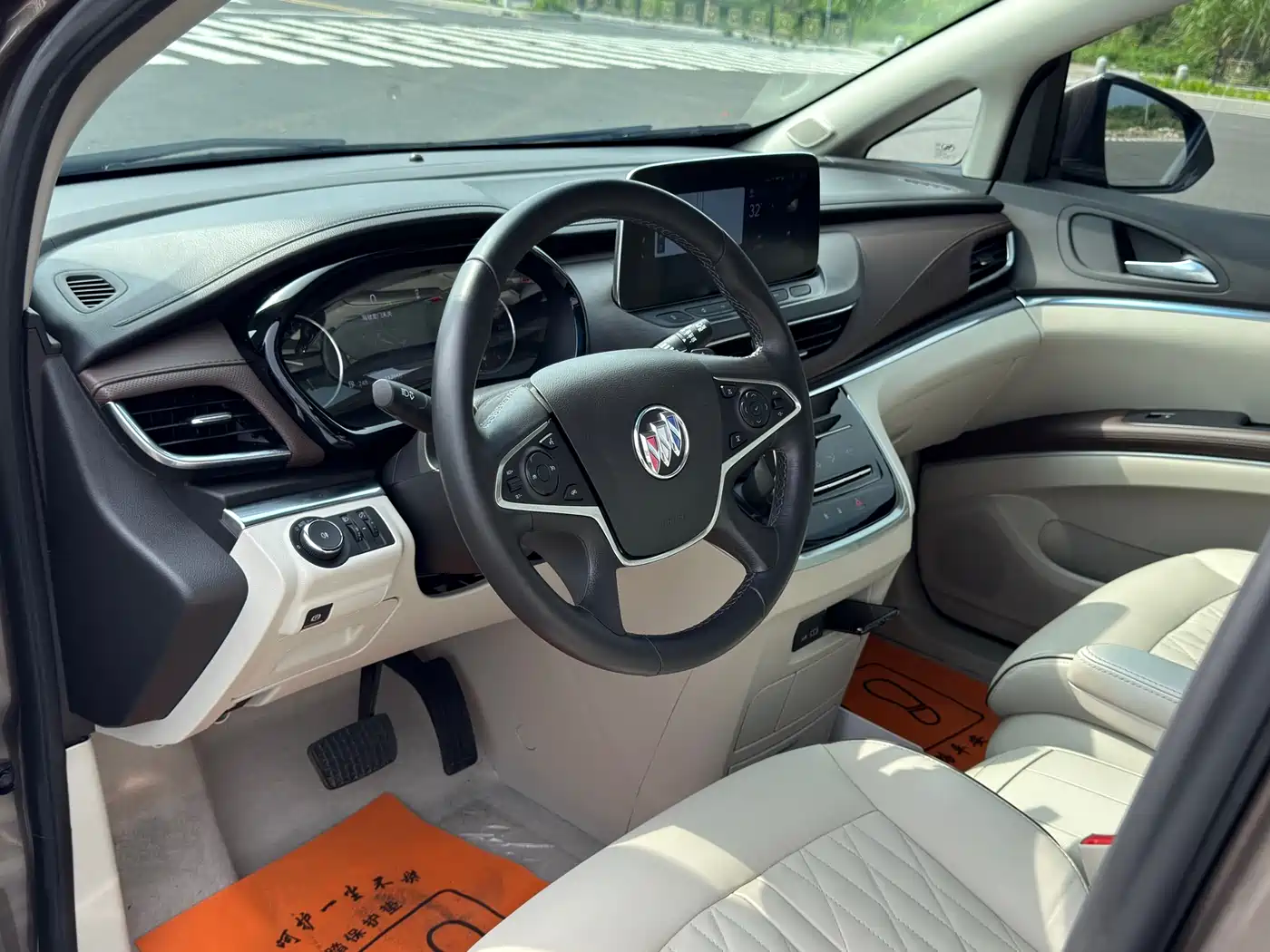 Buick GL8 2022 Land Business Class 652T Luxury фото 9