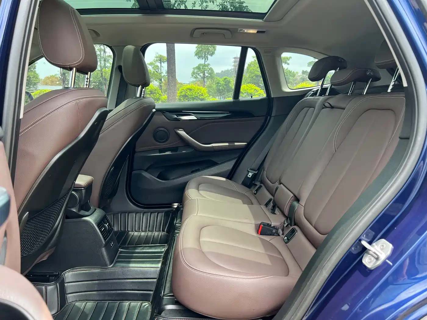 BMW X1 2020 sDrive25Li Leading Model фото 9