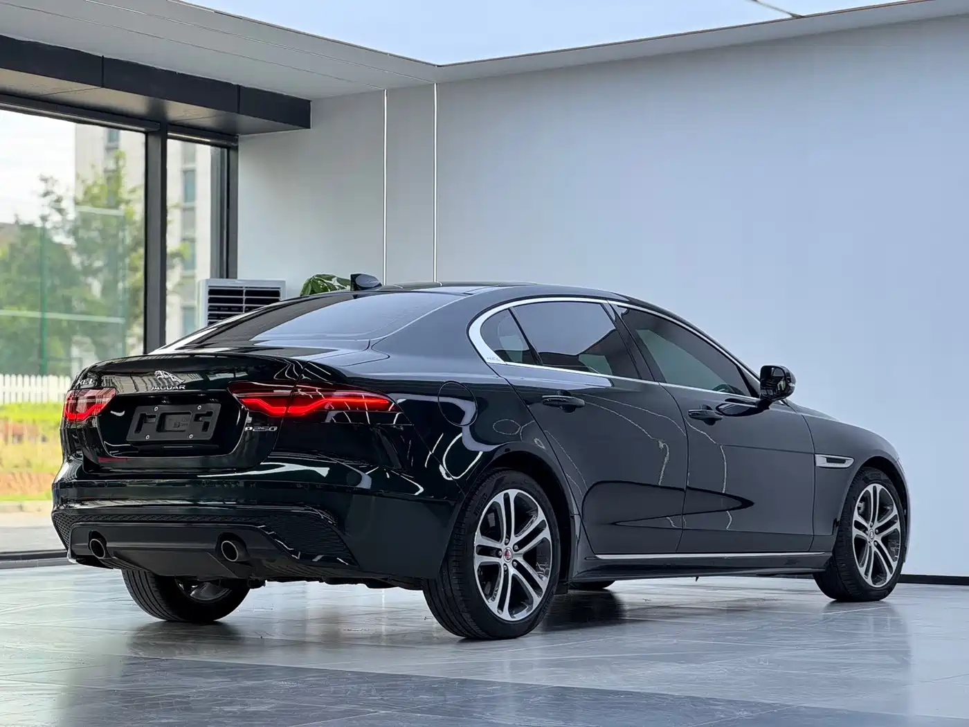 Jaguar XEL 2023 2023 2.0T 250PS R-DYNAMIC S Progressive Sport
