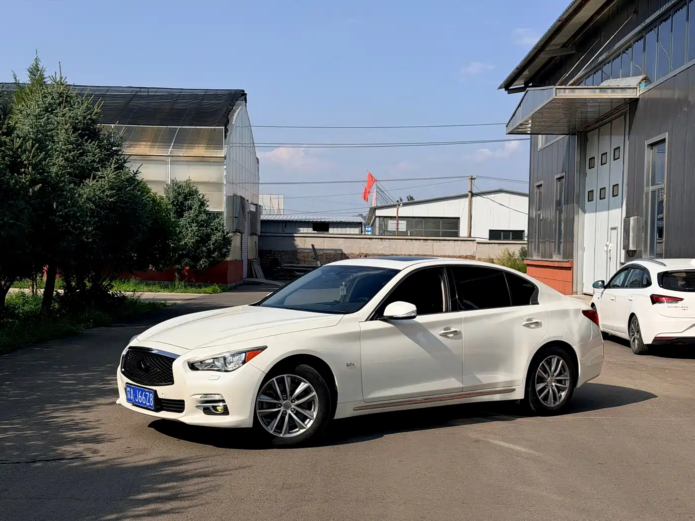 Фото 1 - Infiniti Q50L