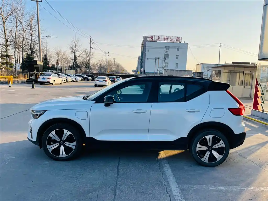 VOLVO XC40 NEW ENERGY