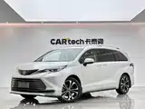 Photo 1 - Toyota Sienna