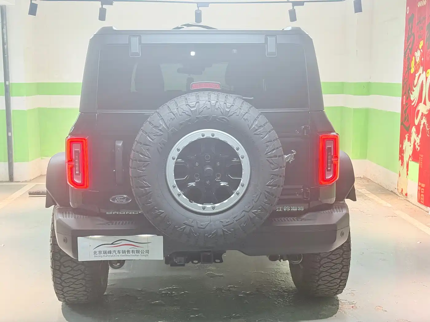 Ford Bronco 2024 2.3T Black Diamond Big Foot Off-Road Edition фото 5