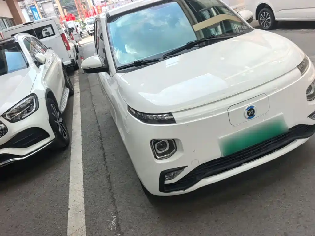 Huachen Xinyi Brilliance Xinyi i03A 2023 2021 318km 31.45kWh