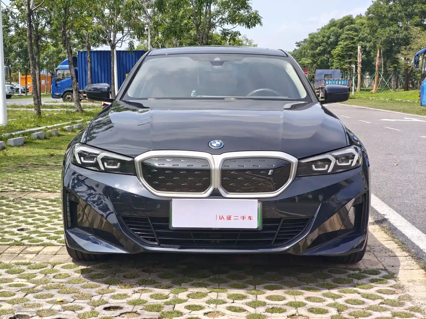 BMW i3 2024 eDrive 35 L фото 3